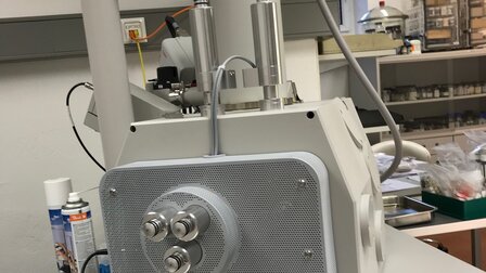 Rasterelektronen-Mikroskop der Marke ThermoFischer Scientific – FEI, Modell Quanta 650 | © CRB Analyse Service GmbH